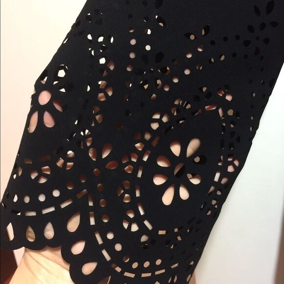 Laser cut tunic cover up - Picture 5 of 8